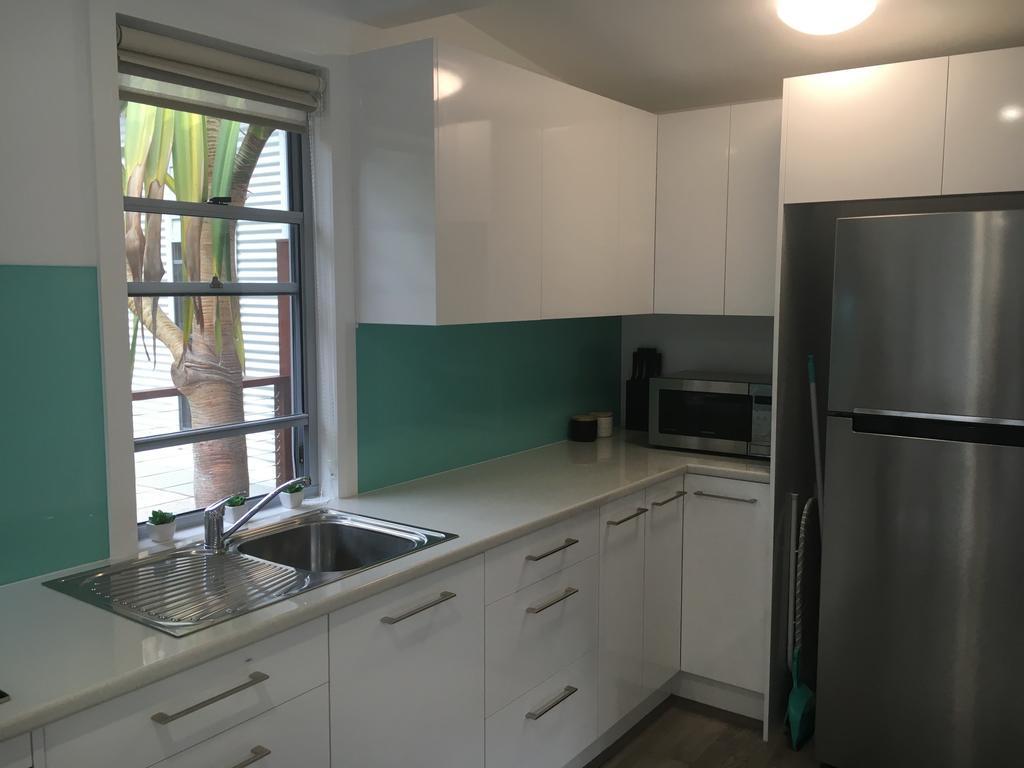 Hôtel Brodie Beach Bungalow à Coffs Harbour Extérieur photo
