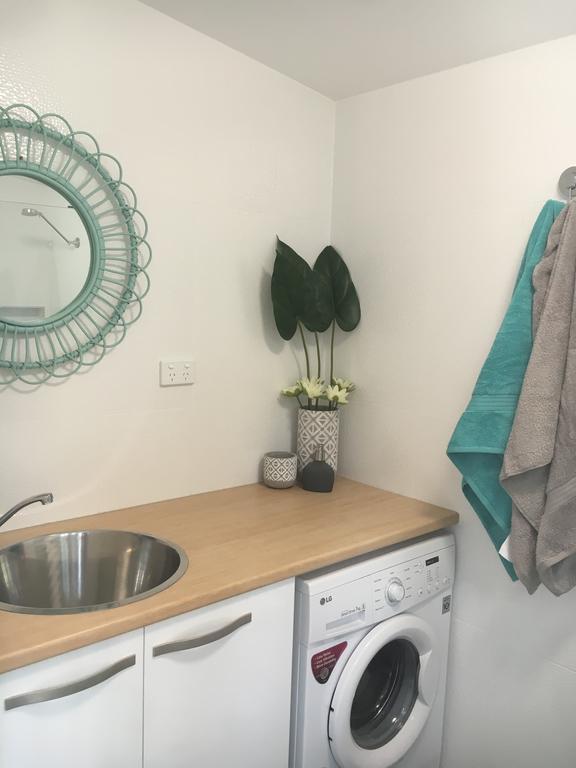 Hôtel Brodie Beach Bungalow à Coffs Harbour Extérieur photo
